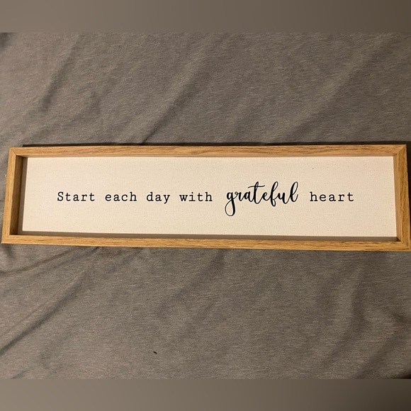 Wall decor - Picture 1 of 2